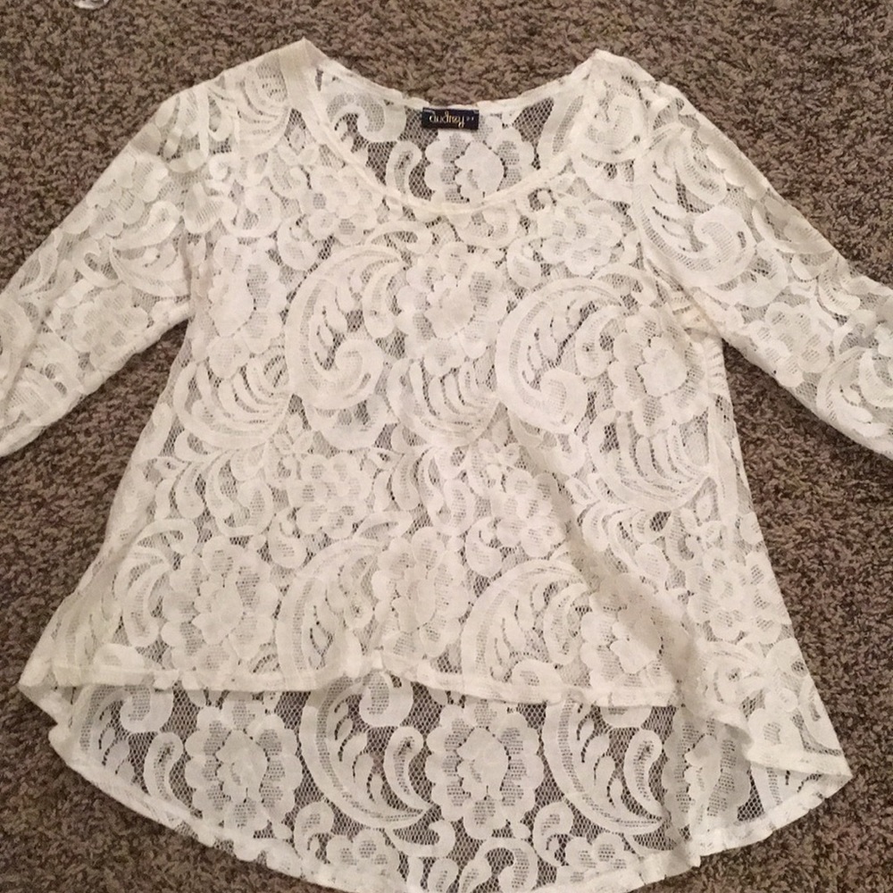 White lace high-low top